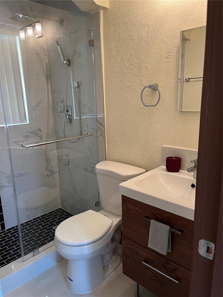 DILLARD PARK SOUTH - Residential Lease