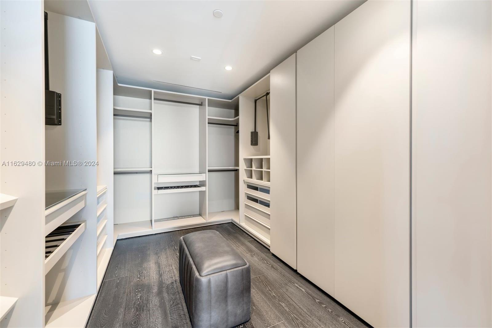 ELYSEE - Residential