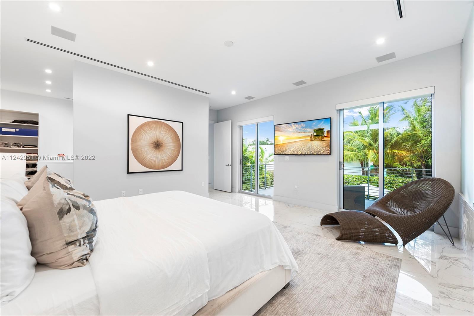6491 SNAPPER CREEK COURT - Residential
