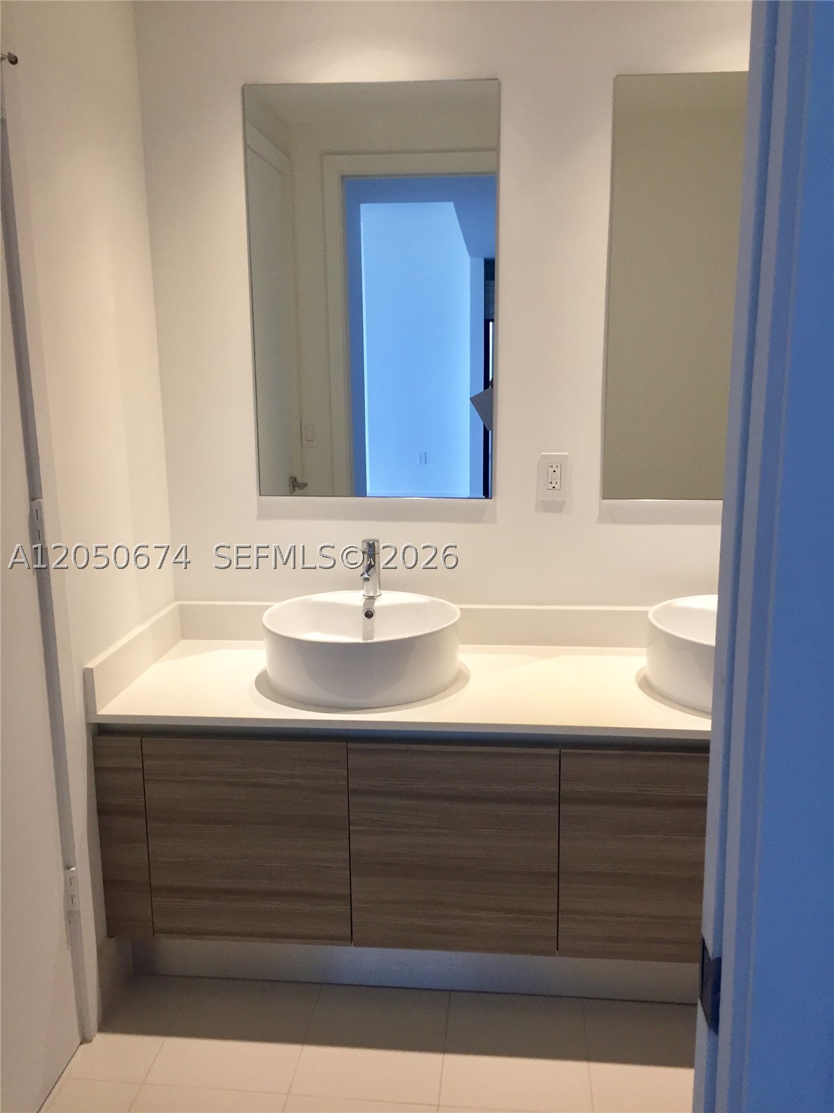 3401 MIDTOWN CONDO - Residential