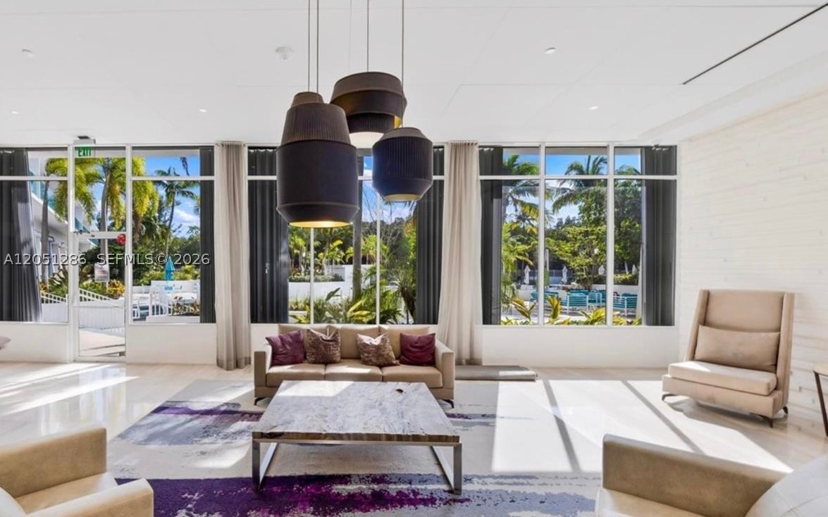 ARLEN HOUSE EAST CONDO - Residential