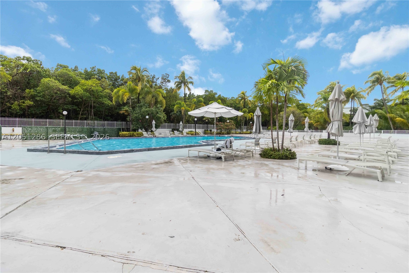 ARLEN HOUSE EAST CONDO - Residential