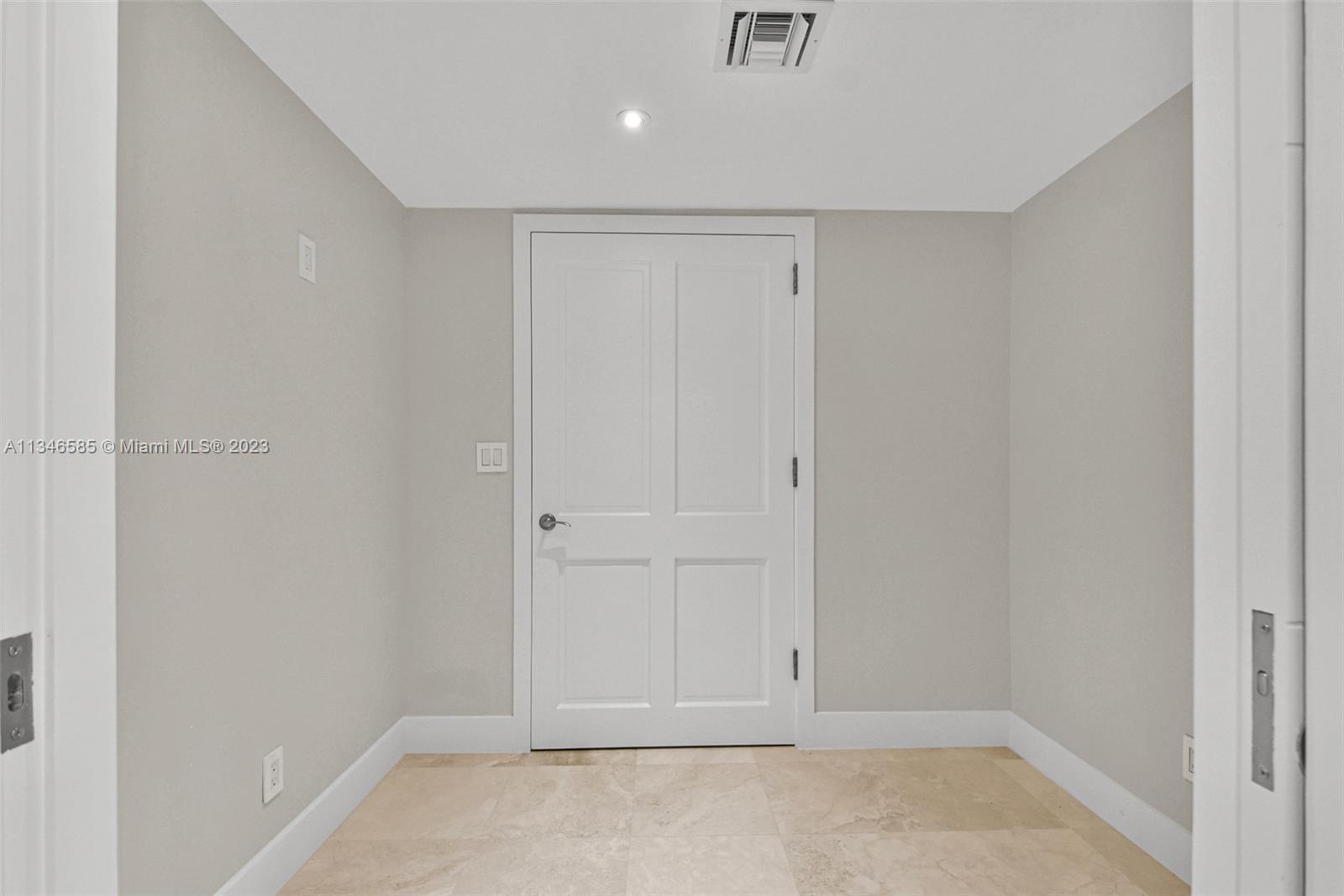 BRISTOL TOWER CONDO - Residential Lease