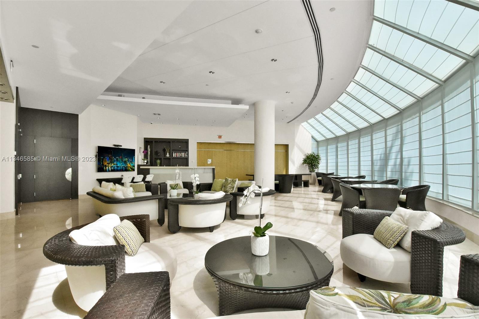BRISTOL TOWER CONDO - Residential Lease
