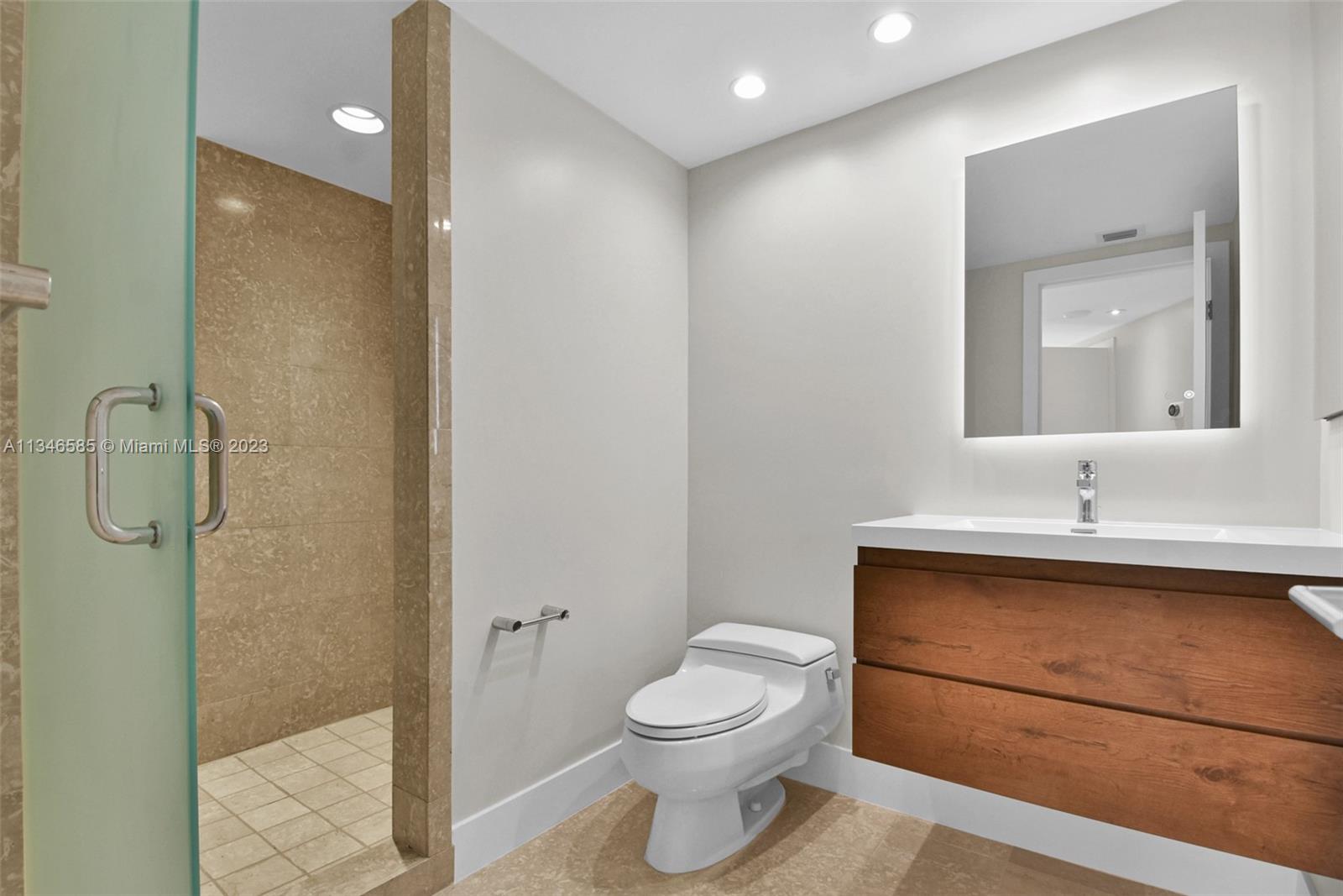 BRISTOL TOWER CONDO - Residential Lease