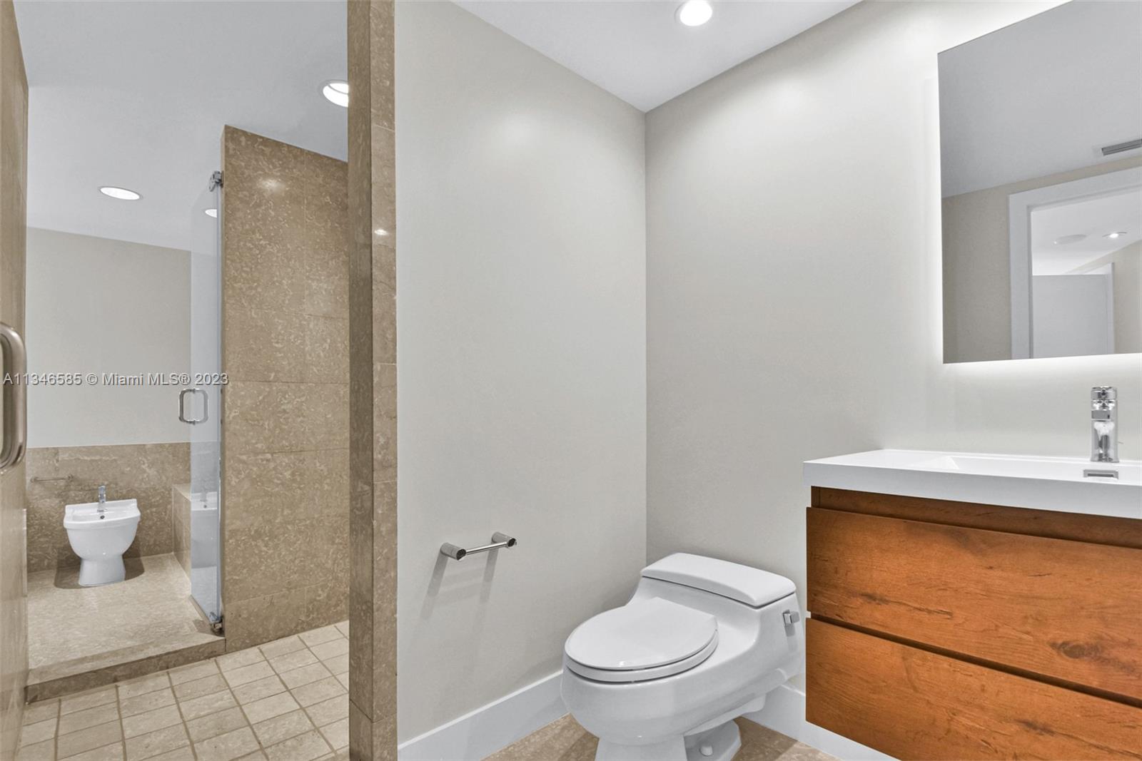 BRISTOL TOWER CONDO - Residential Lease