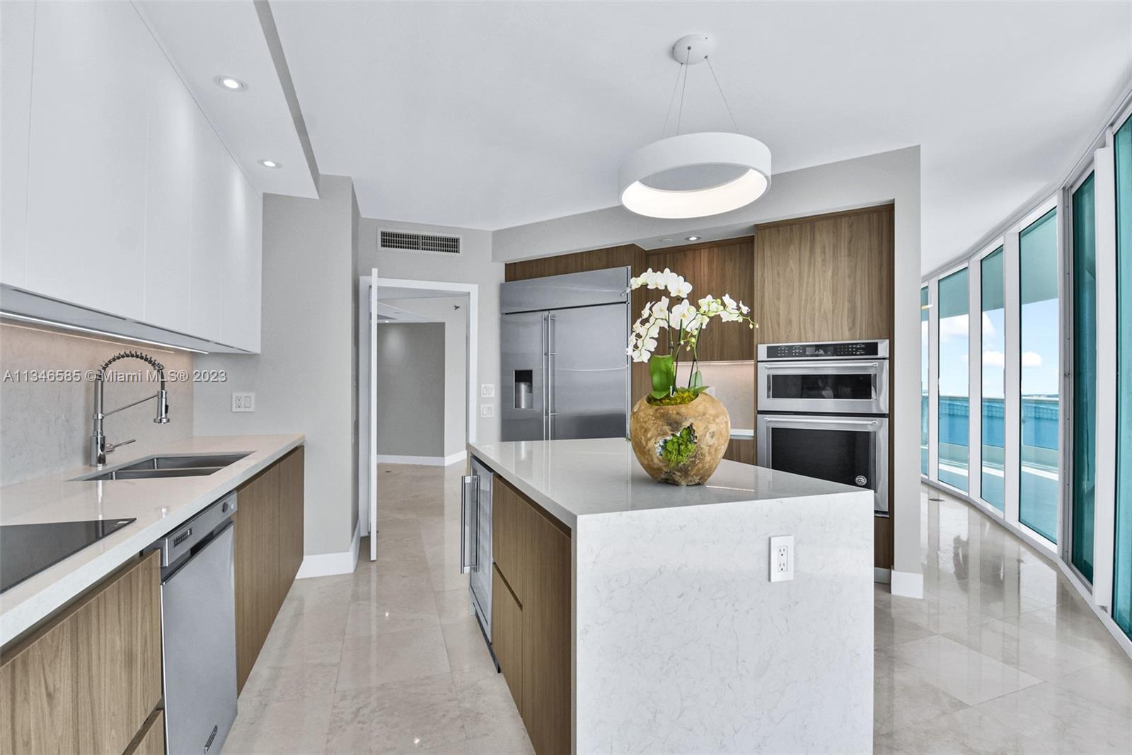 BRISTOL TOWER CONDO - Residential Lease