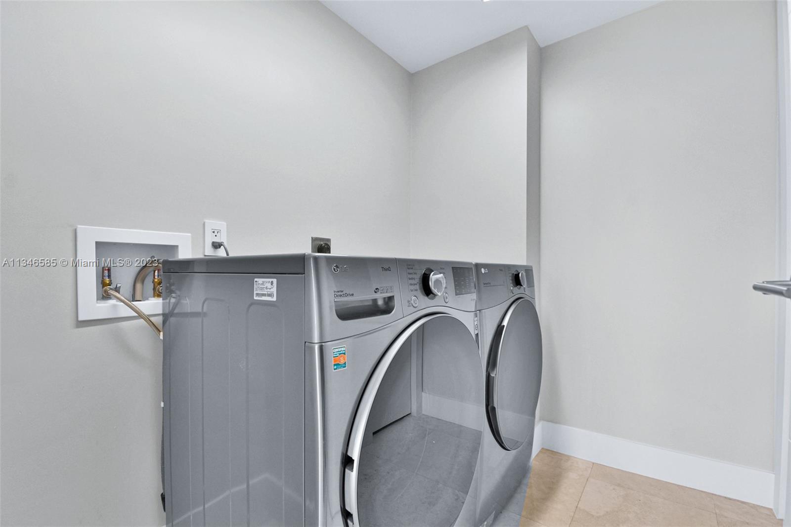 BRISTOL TOWER CONDO - Residential Lease
