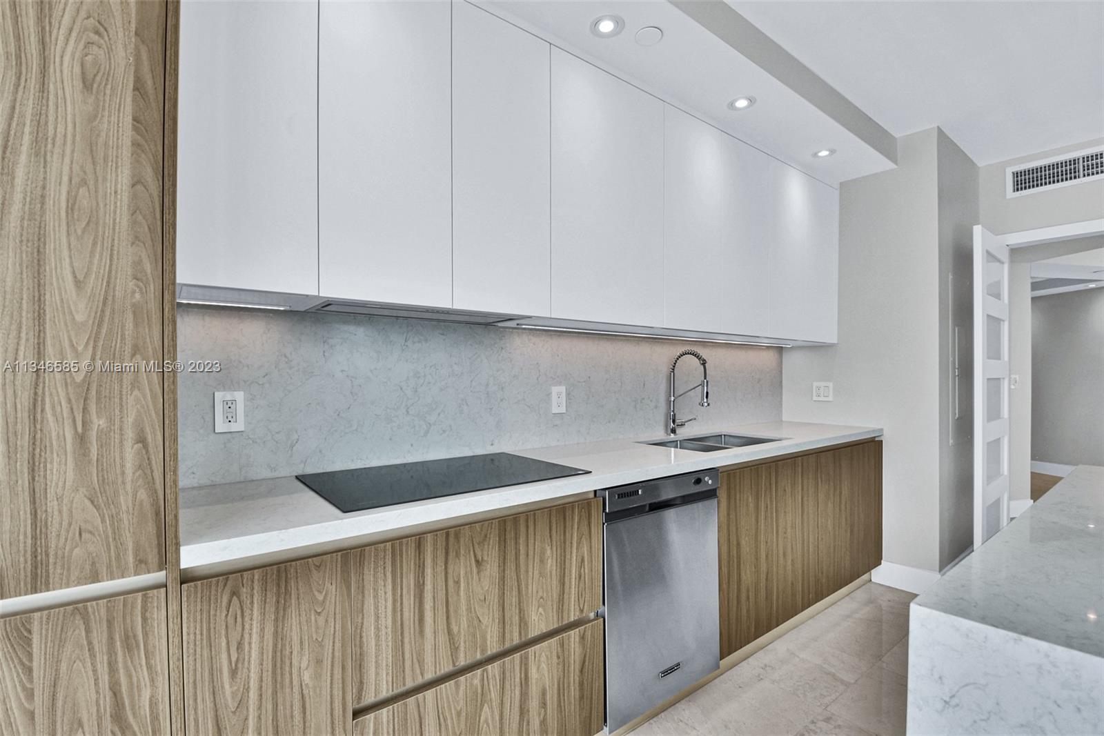 BRISTOL TOWER CONDO - Residential Lease