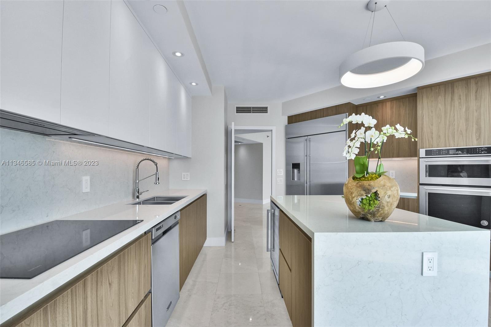 BRISTOL TOWER CONDO - Residential Lease