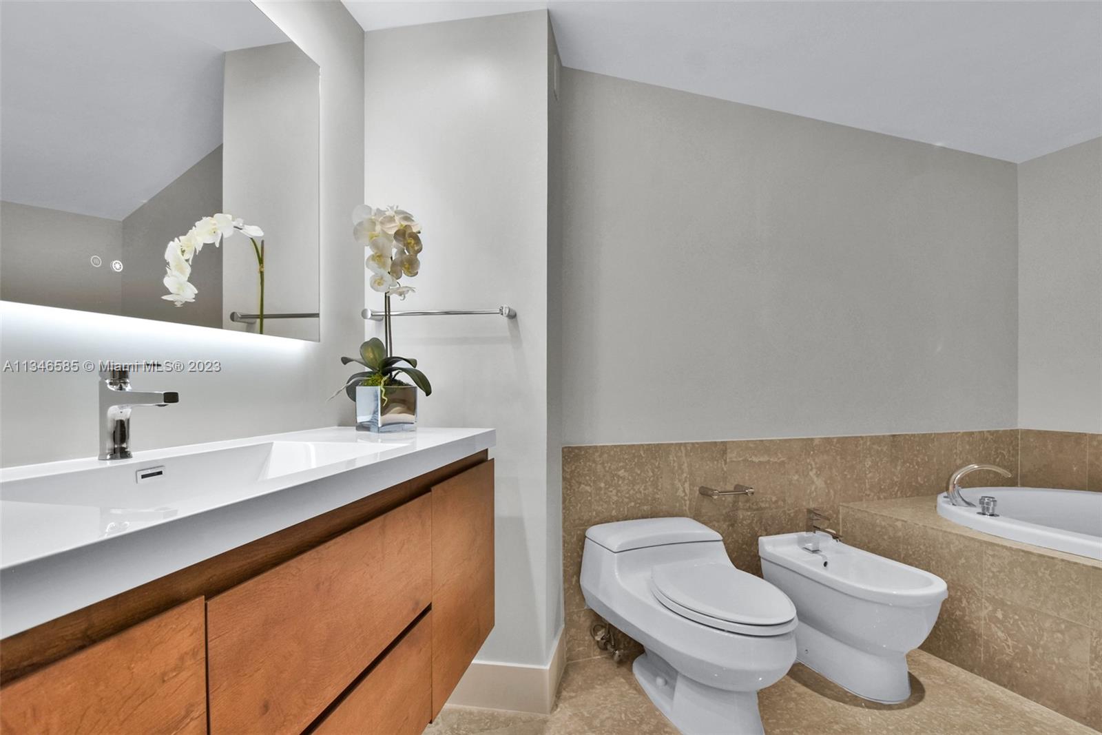 BRISTOL TOWER CONDO - Residential Lease
