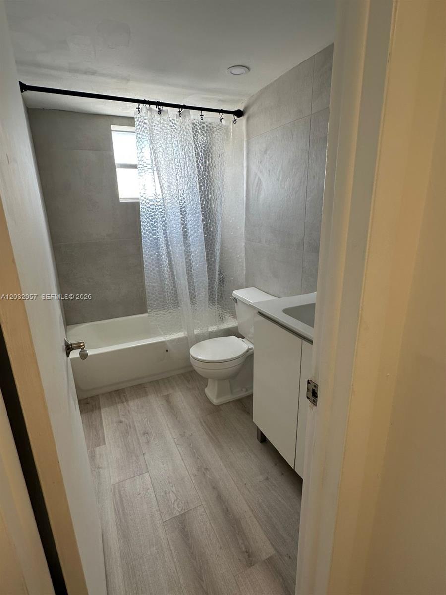 PIER 43 CONDO - Residential