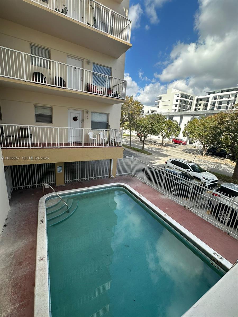 PIER 43 CONDO - Residential