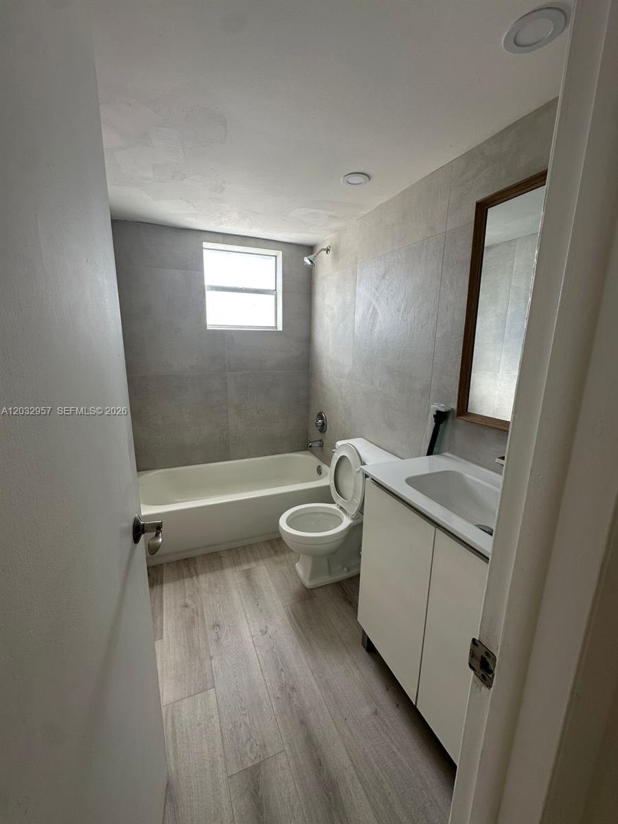 PIER 43 CONDO - Residential
