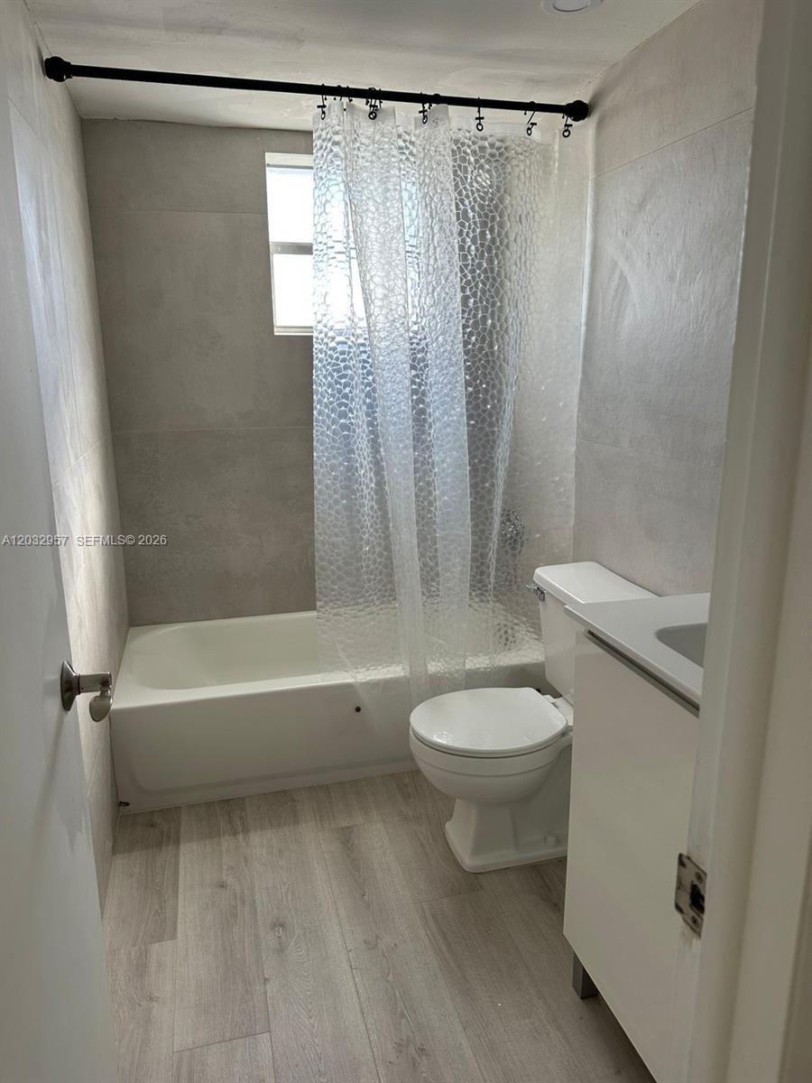 PIER 43 CONDO - Residential