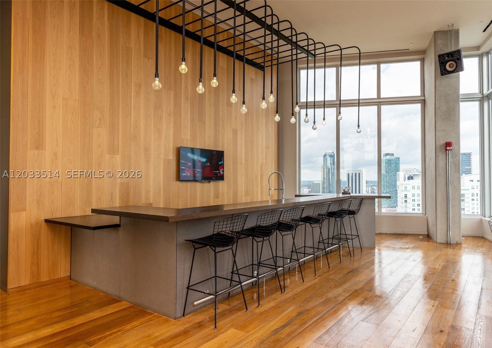 CENTRO CONDO - Residential
