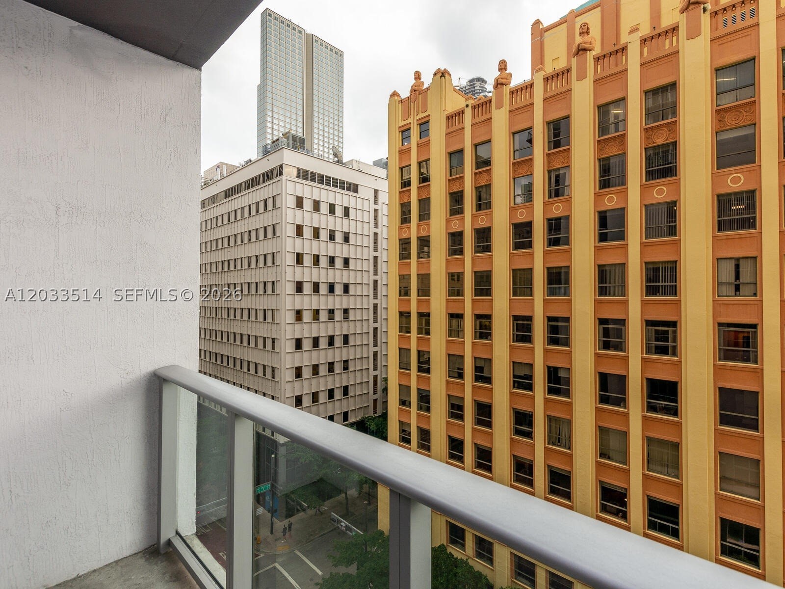 CENTRO CONDO - Residential