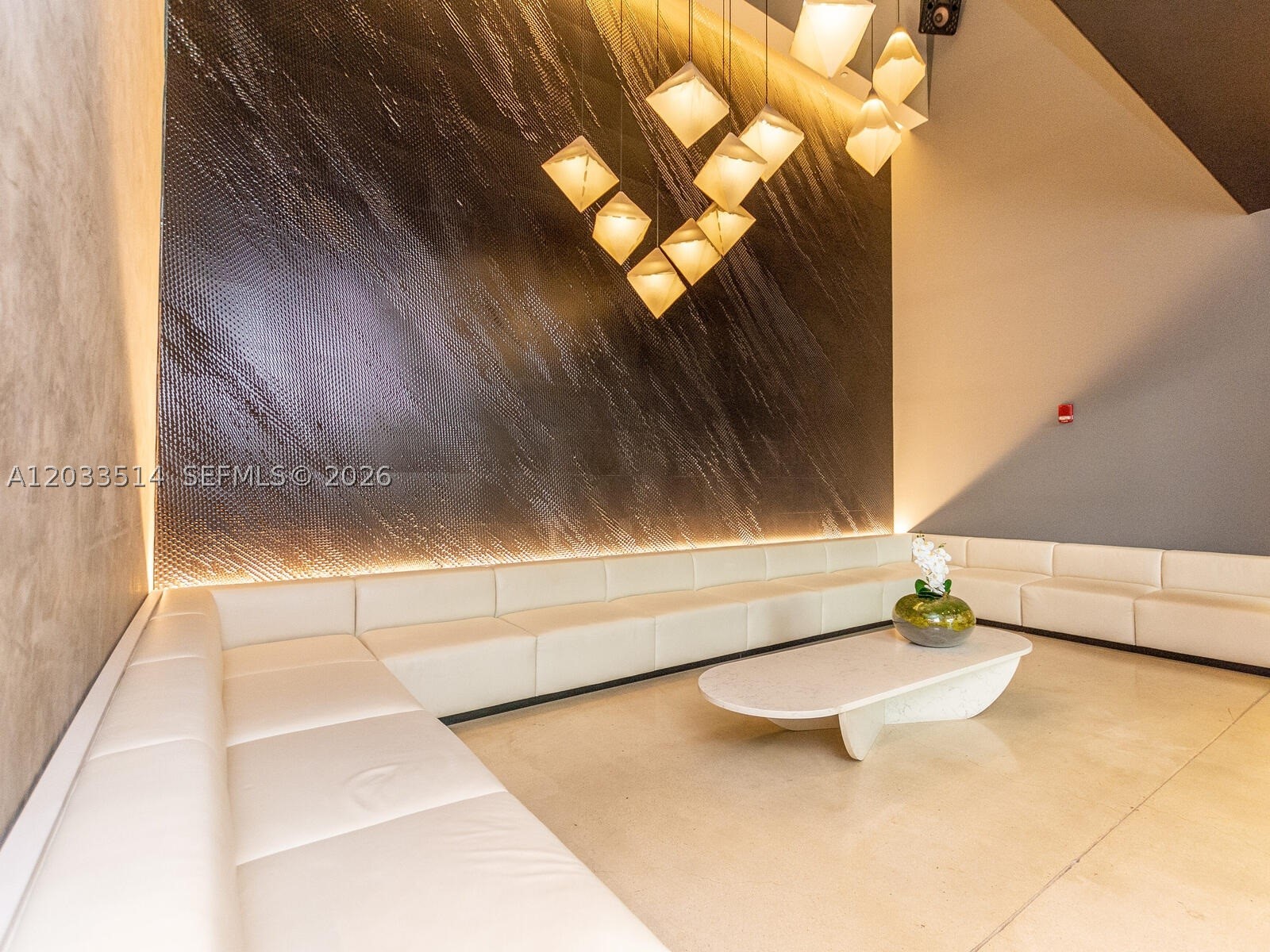 CENTRO CONDO - Residential
