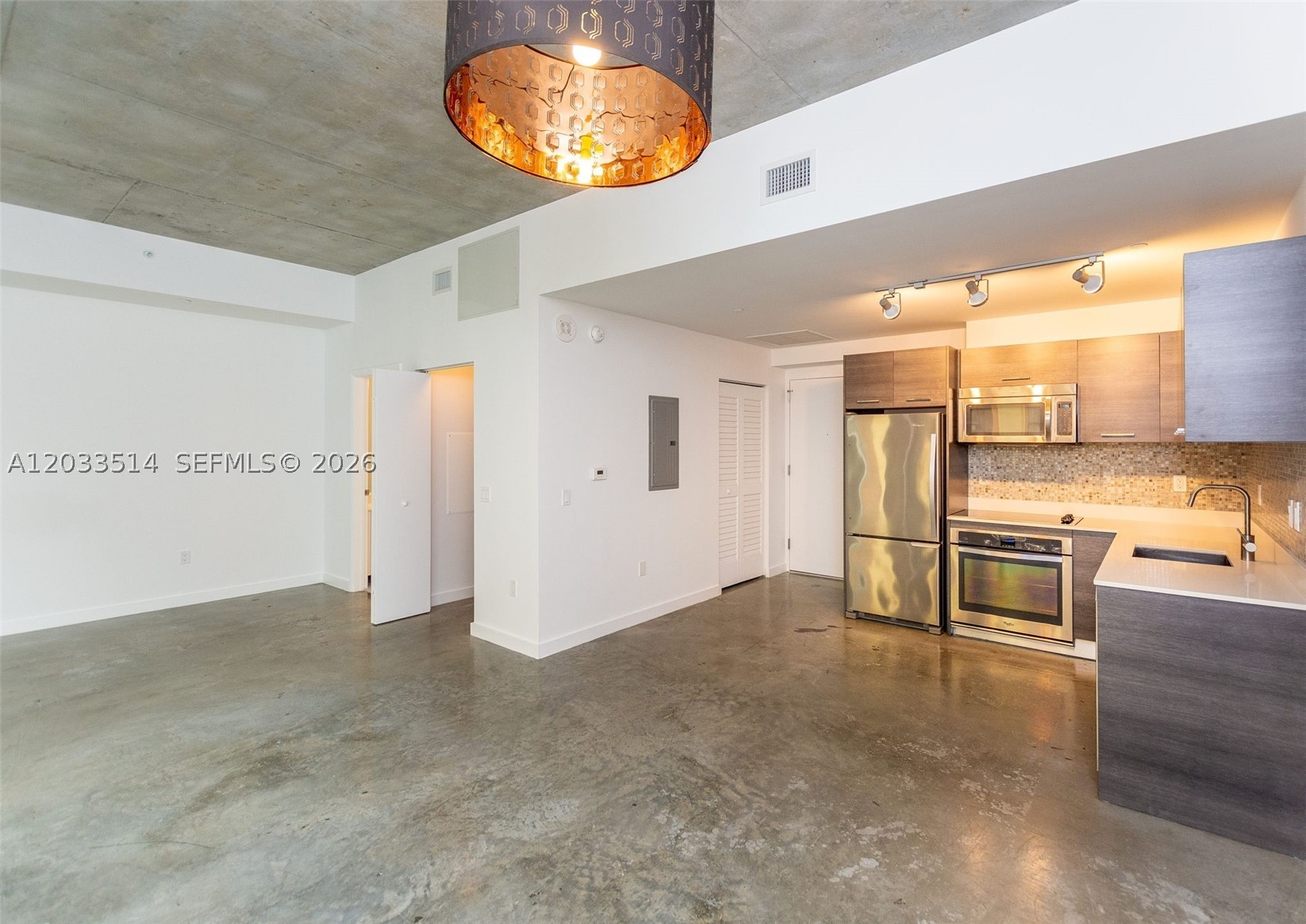 CENTRO CONDO - Residential