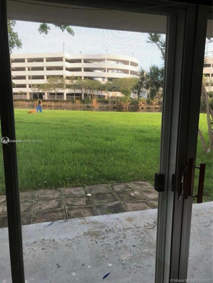 VILLAGE AT DADELAND CONDO - Residential