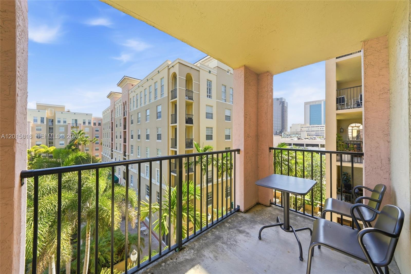 LAS OLAS BY THE RIVER CON - Residential