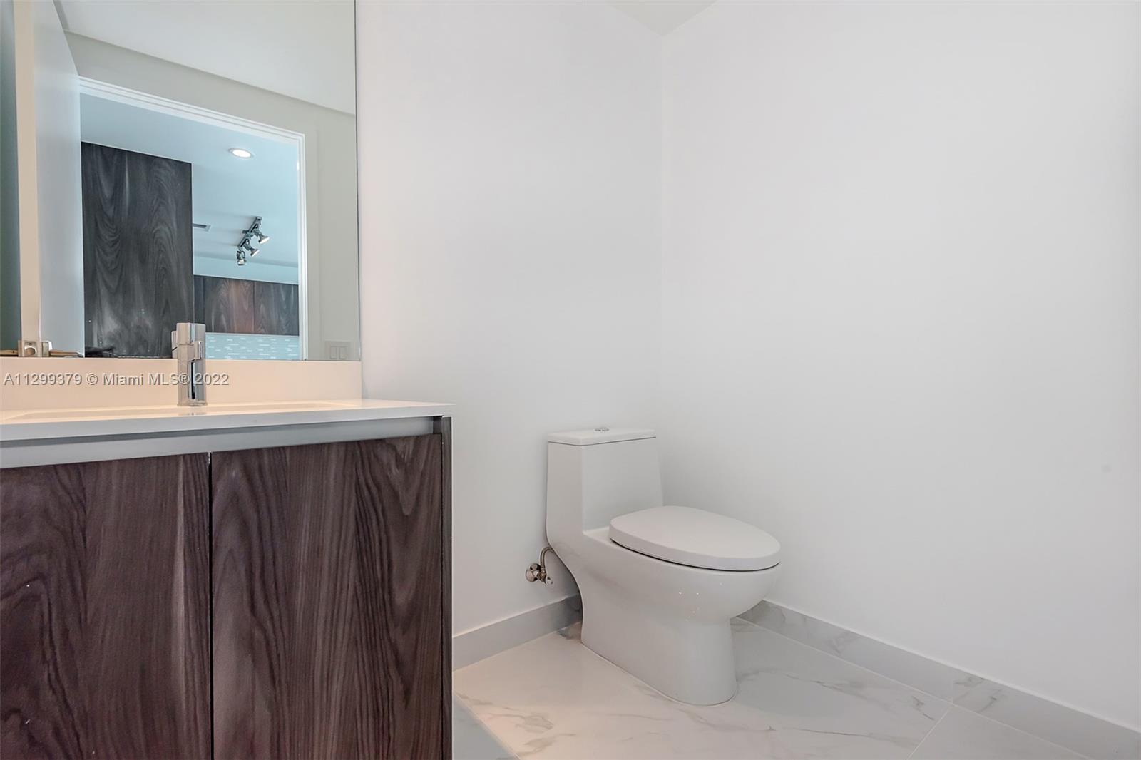 One Paraiso - Residential Lease