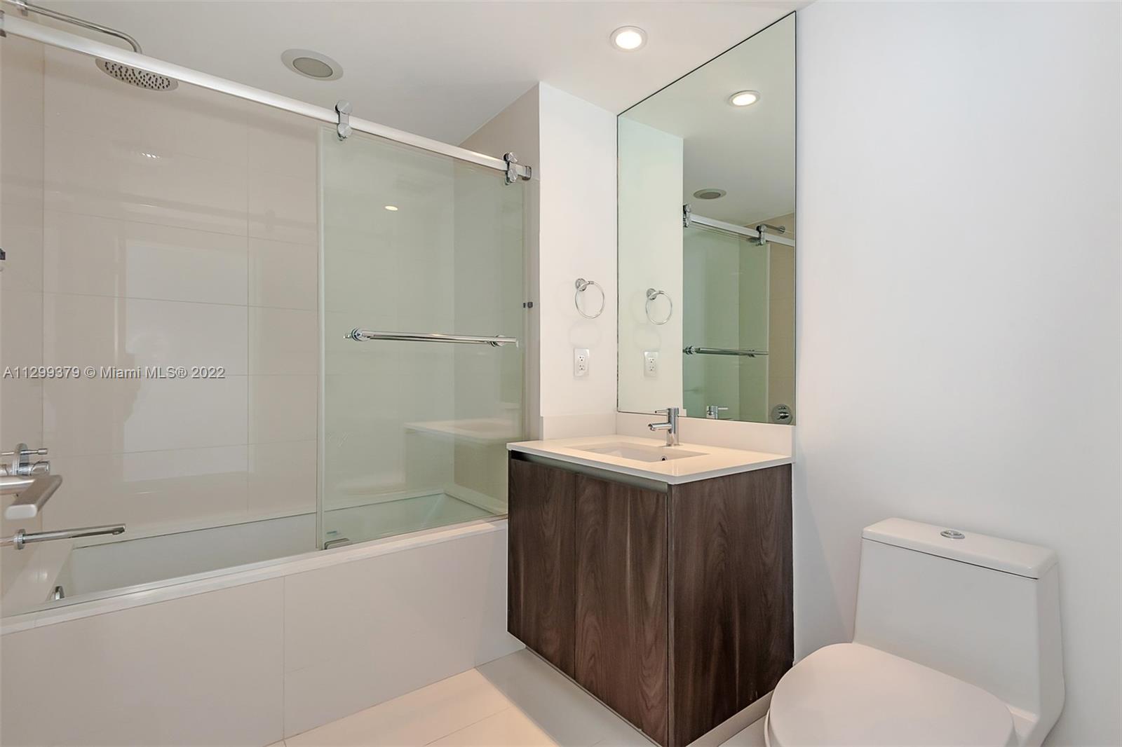 One Paraiso - Residential Lease
