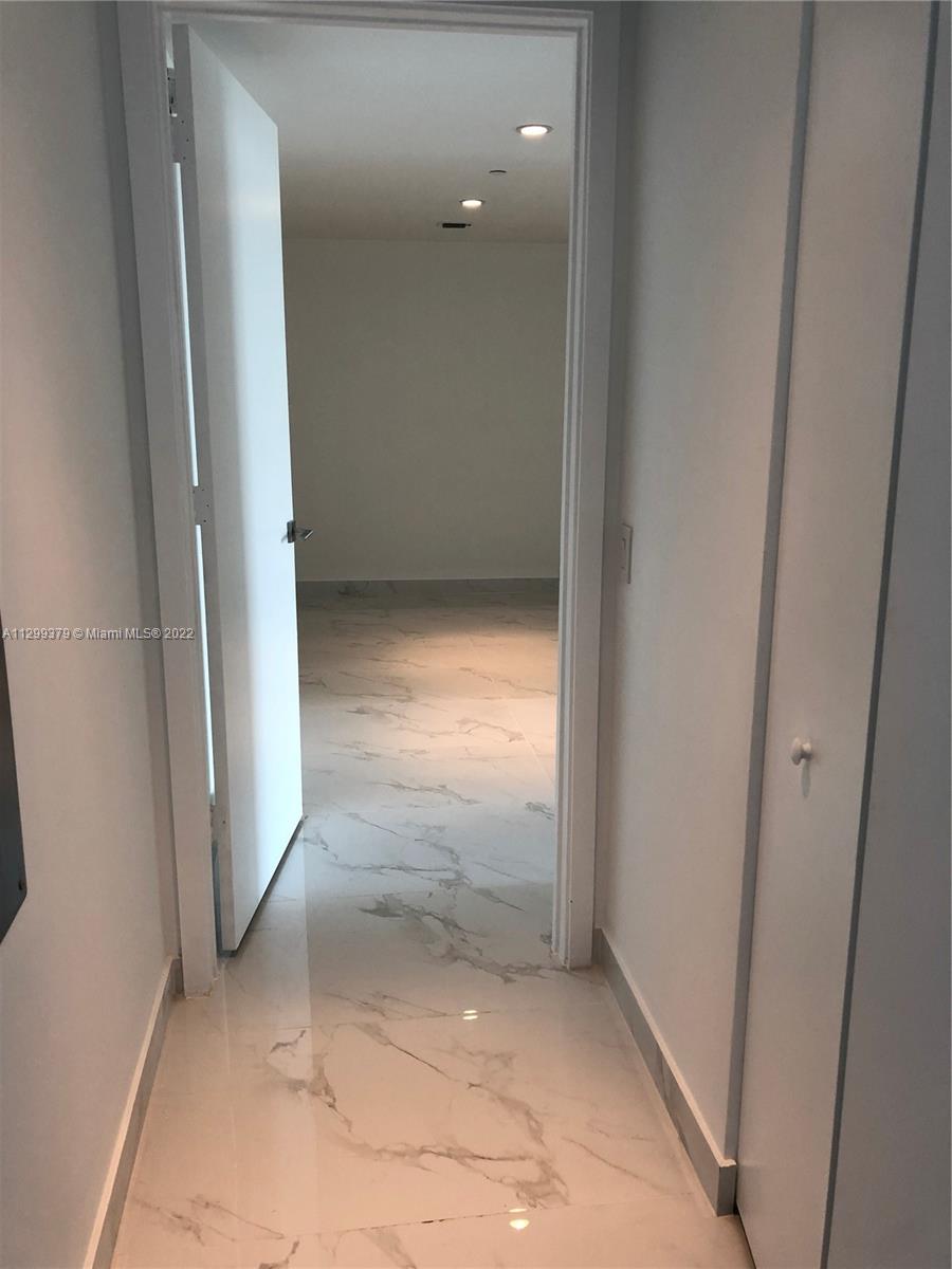 One Paraiso - Residential Lease
