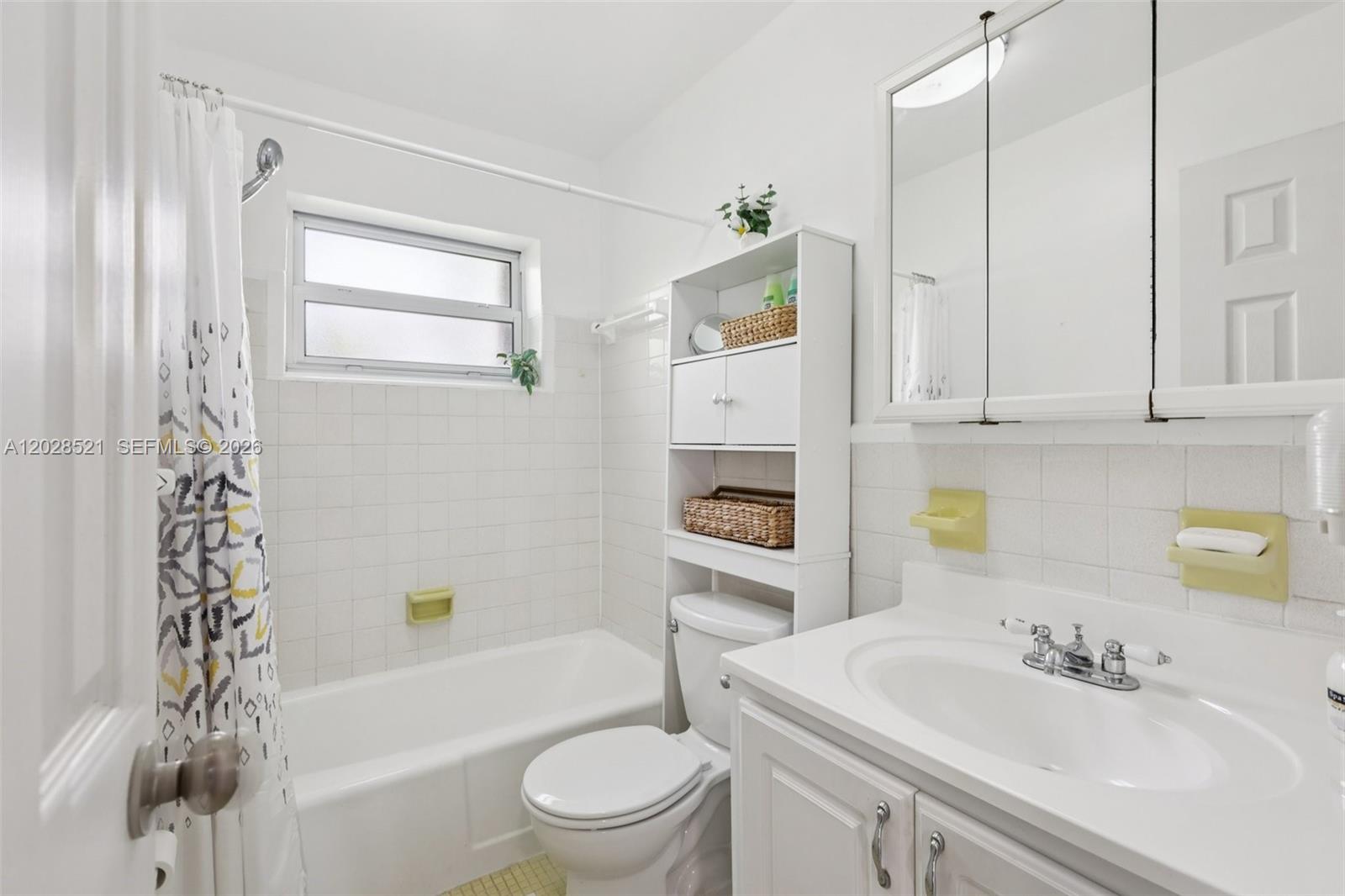 RONOLA APTS CONDO - Residential Lease