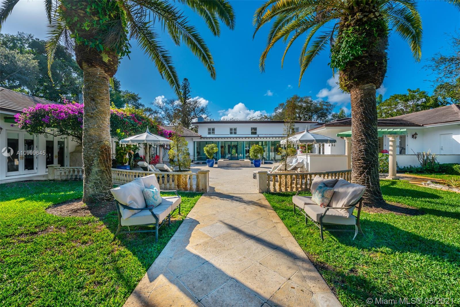 SNAPPER CREEK LAKES SUB - Residential