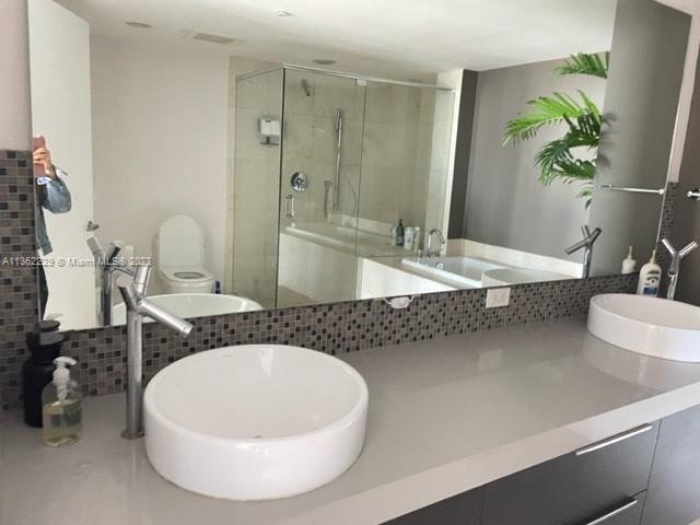ICON BRICKELL NO TWO - Residential Lease