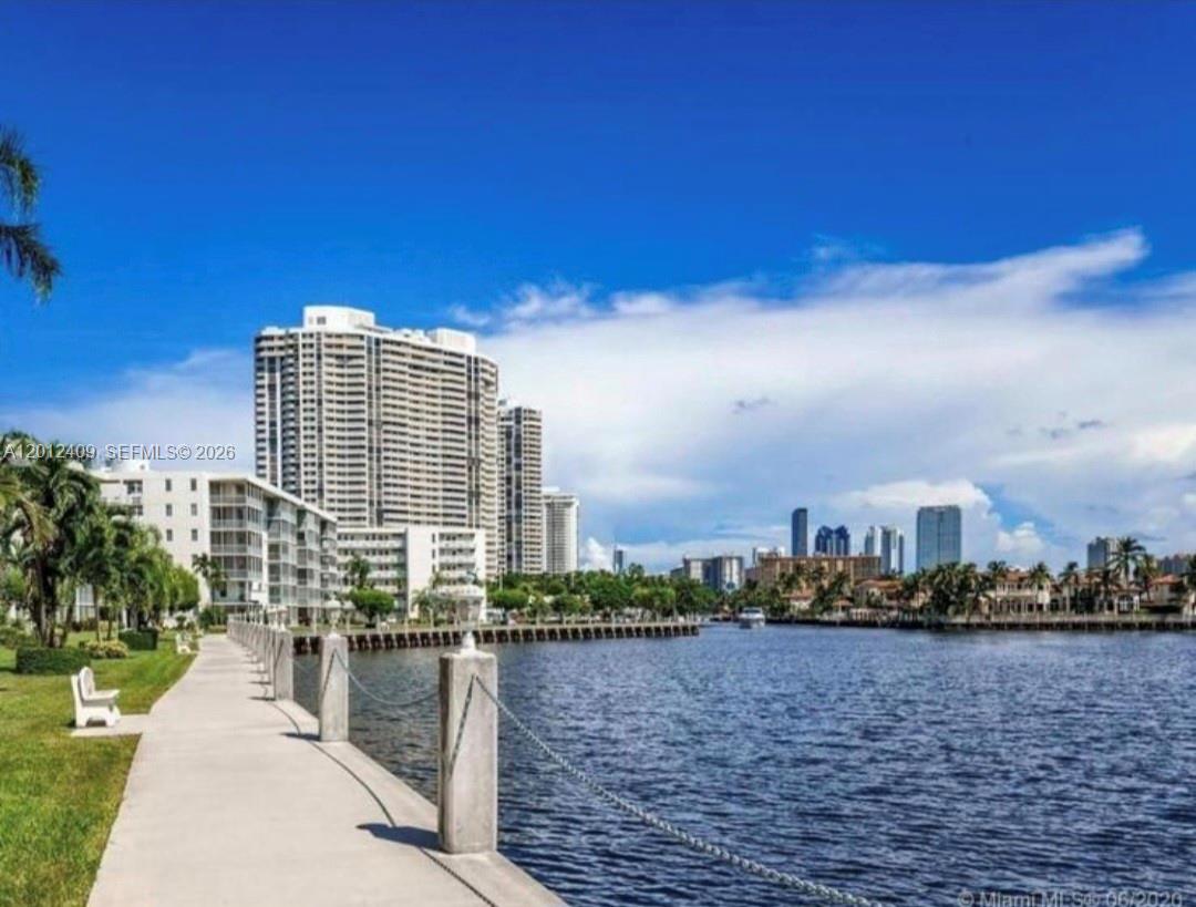 POINT EAST SEC 4 CONDO - Residential