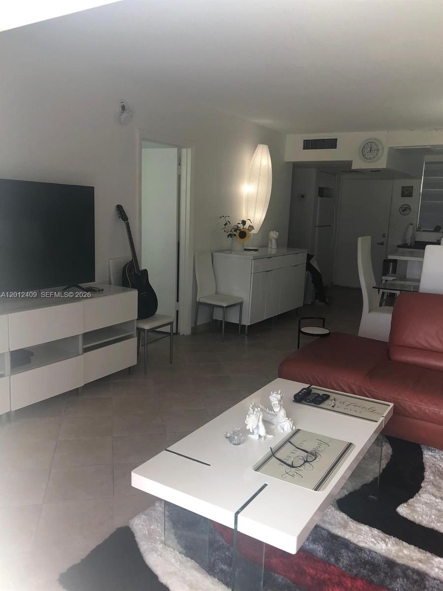 POINT EAST SEC 4 CONDO - Residential