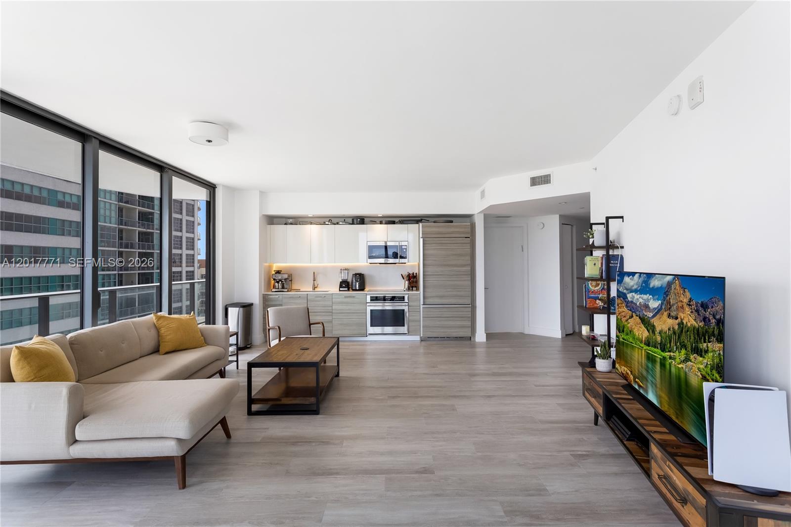 3401 MIDTOWN CONDO - Residential