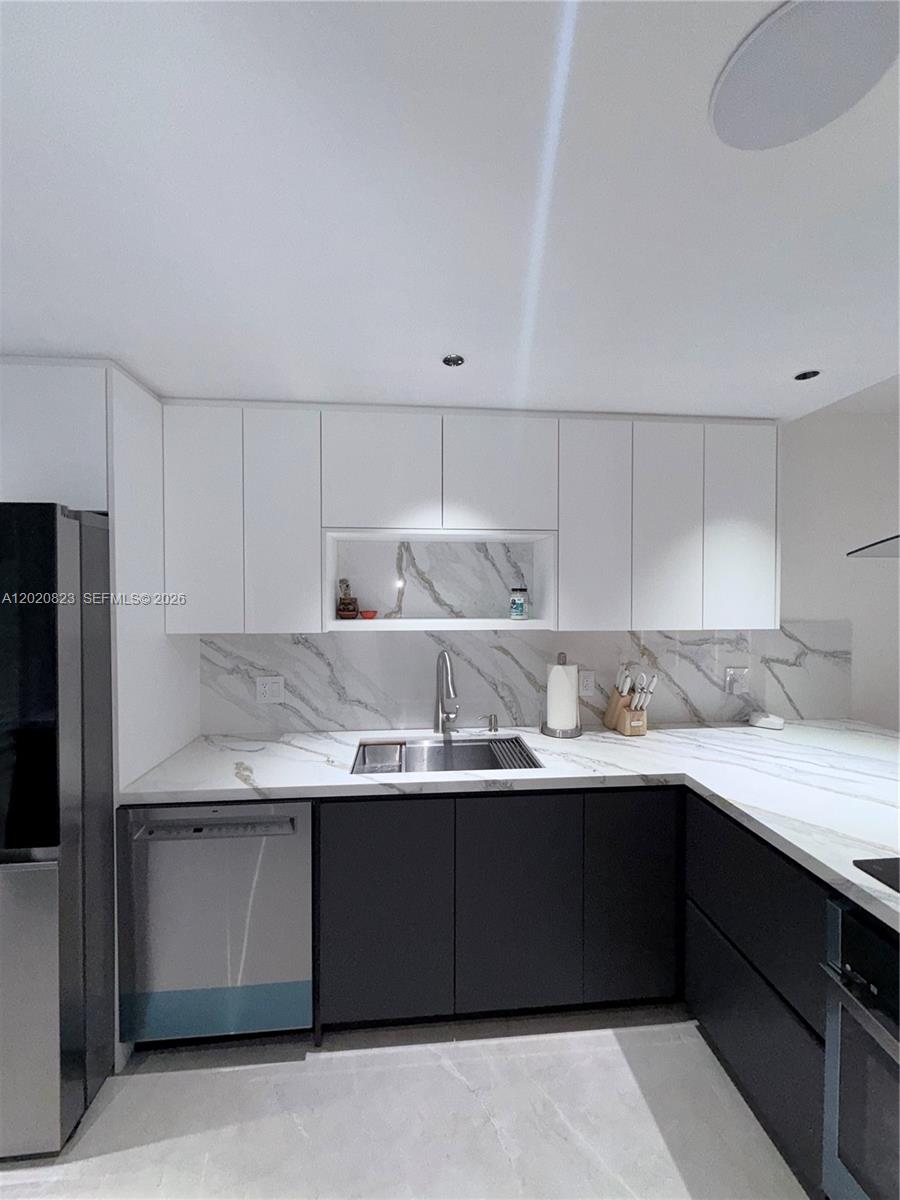 NO 60 PALM-AIRE COUNTRY C - Residential