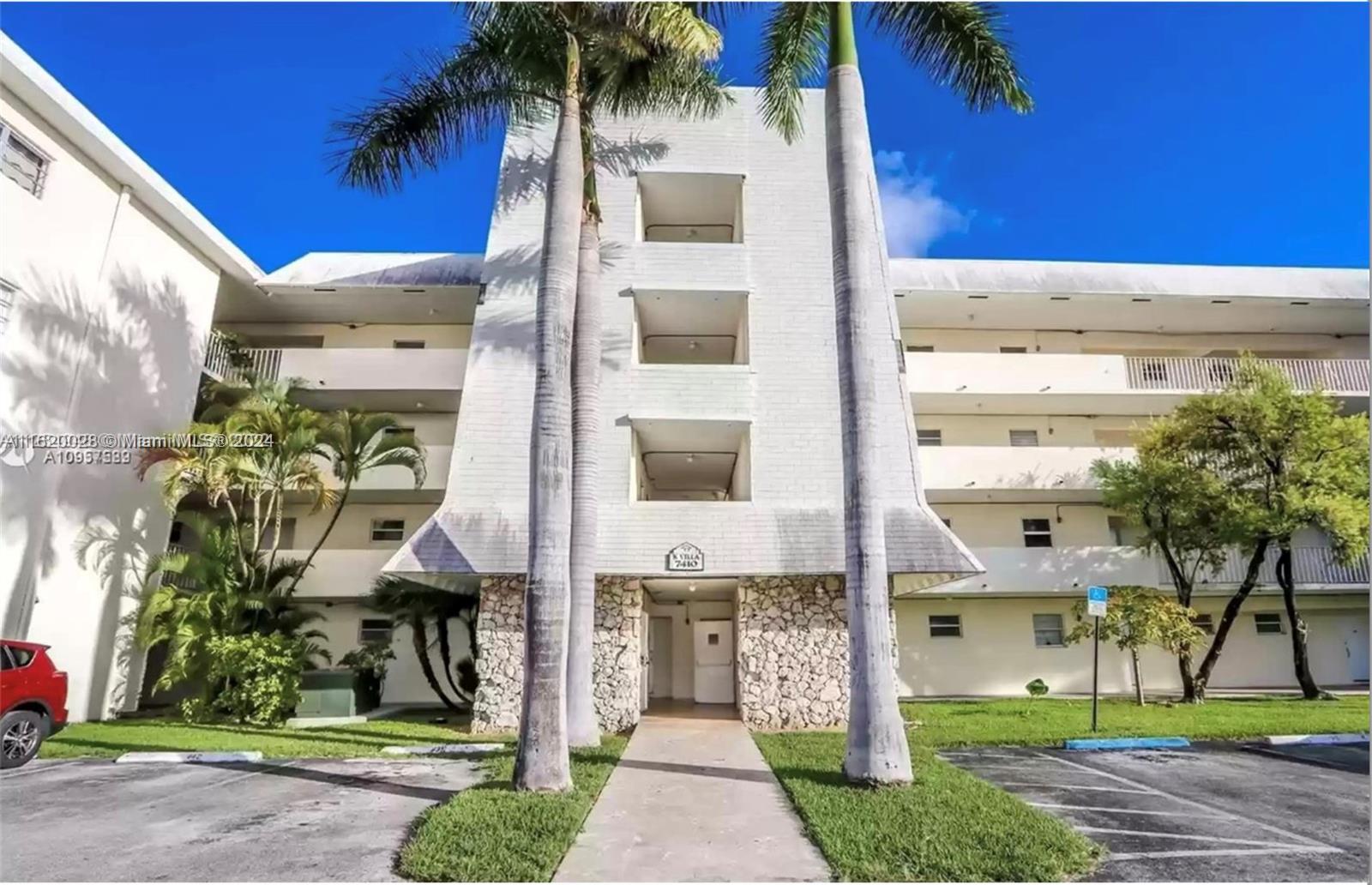 VILLAGE AT DADELAND CONDO - Residential