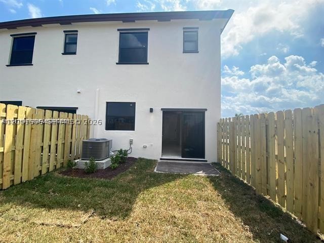 VIA VENTURA NEIGHBORHOOD - Residential Lease
