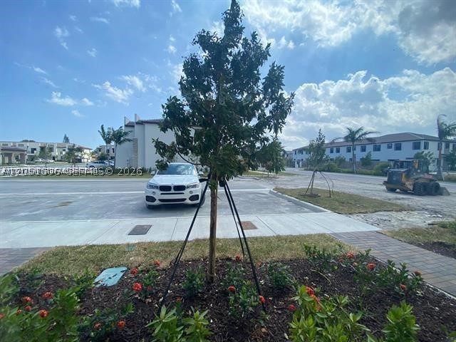 VIA VENTURA NEIGHBORHOOD - Residential Lease