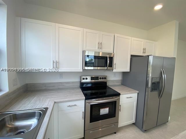 VIA VENTURA NEIGHBORHOOD - Residential Lease