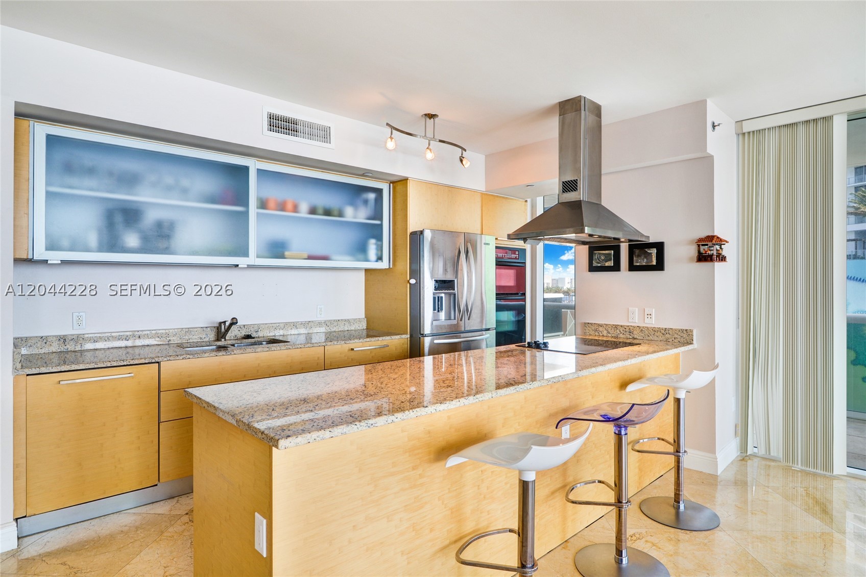 BEACH CLUB THREE CONDO - Residential Lease