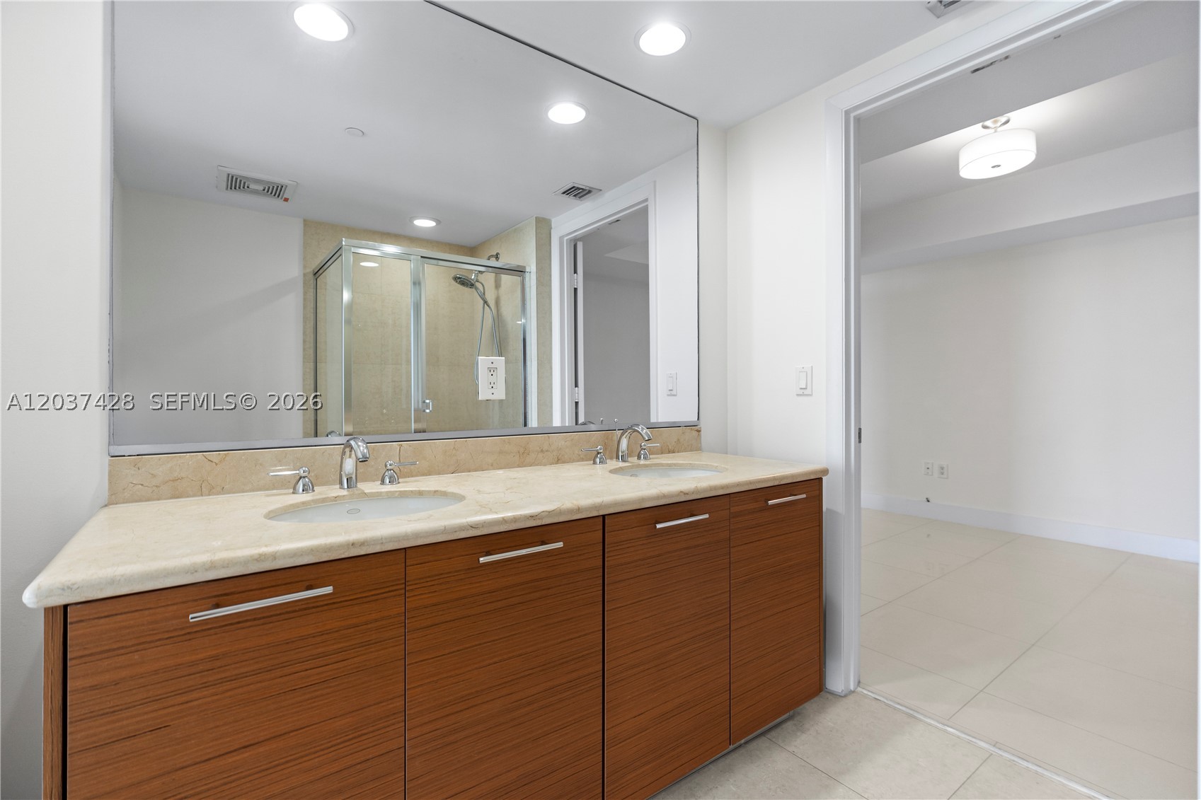 50 Biscayne - Residential Lease