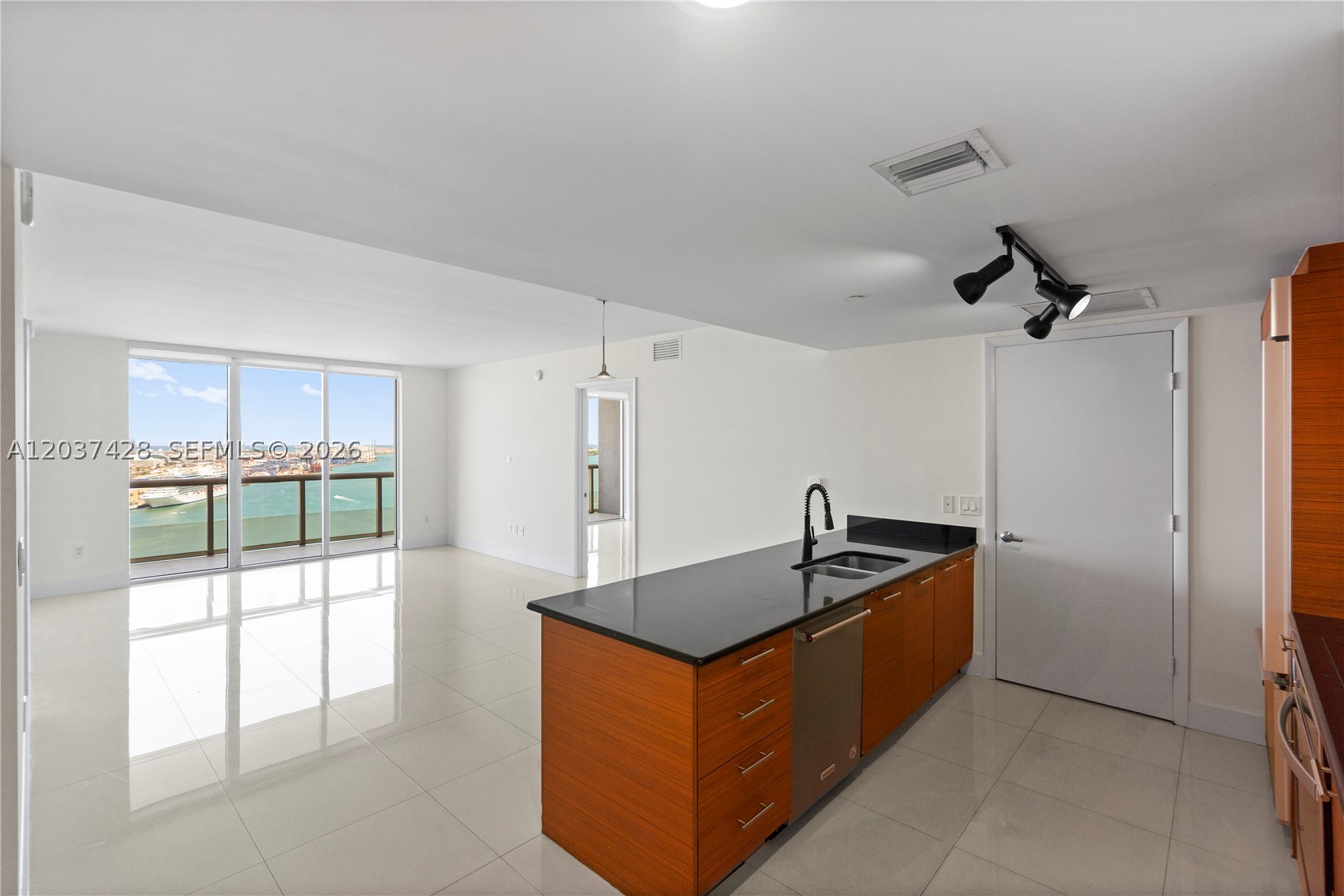 50 Biscayne - Residential Lease