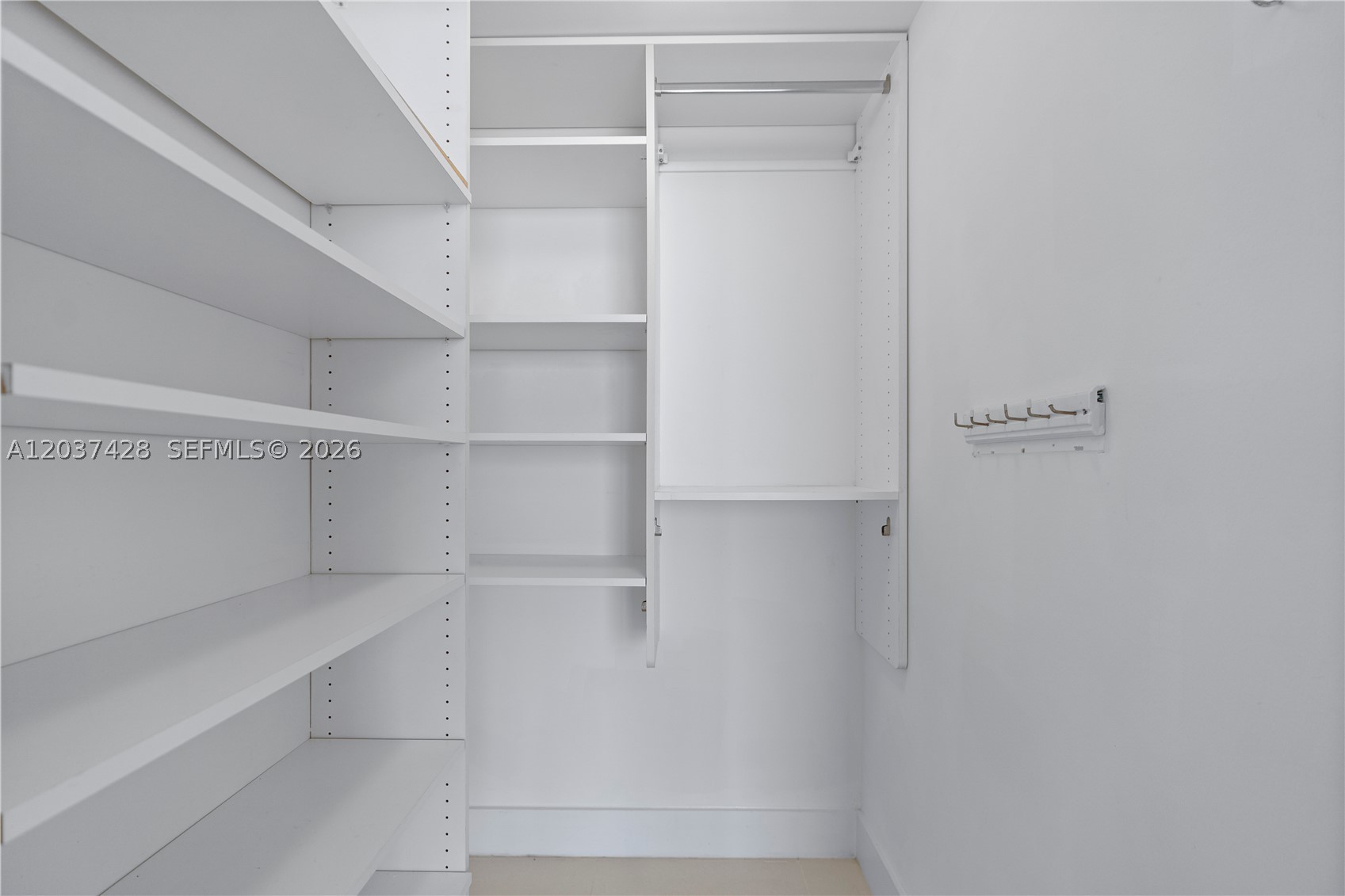 50 Biscayne - Residential Lease