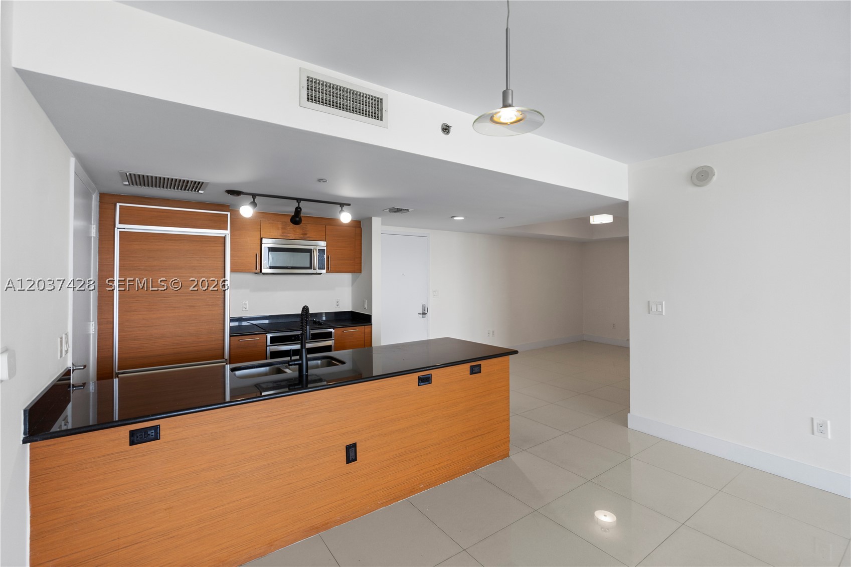 50 Biscayne - Residential Lease