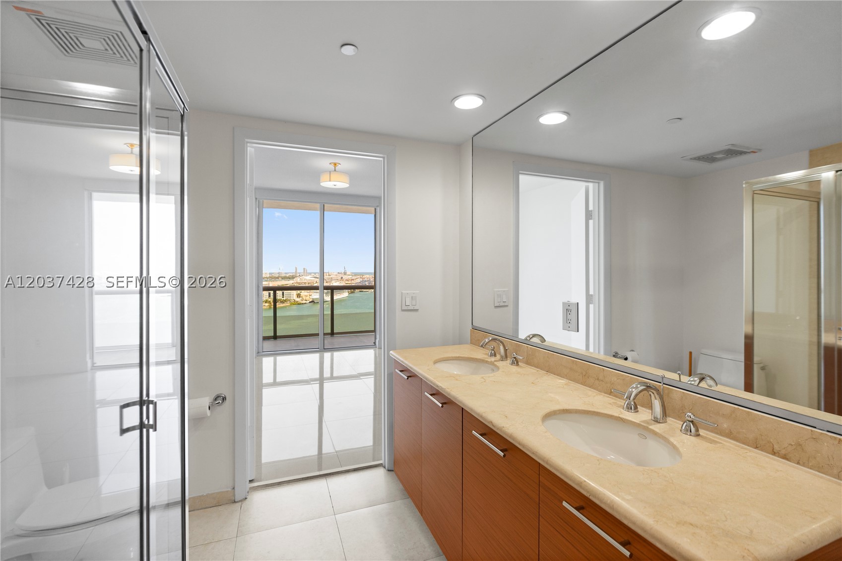 50 Biscayne - Residential Lease