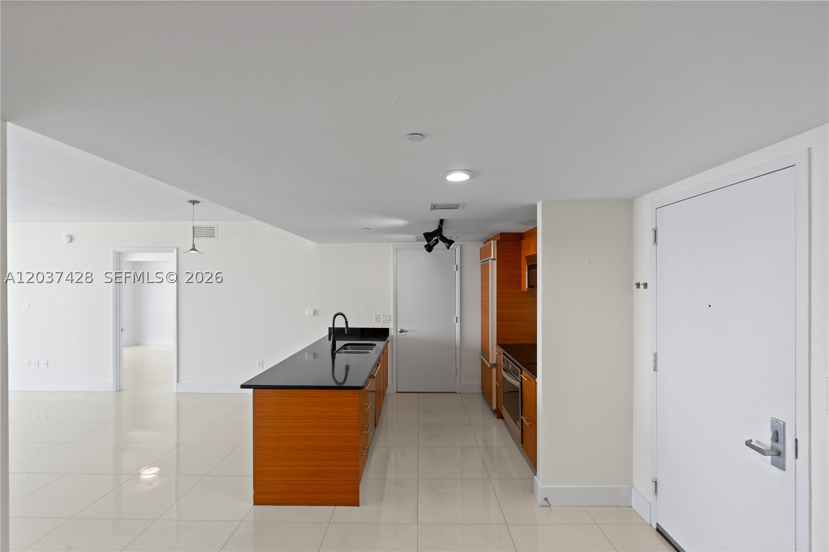 50 Biscayne - Residential Lease