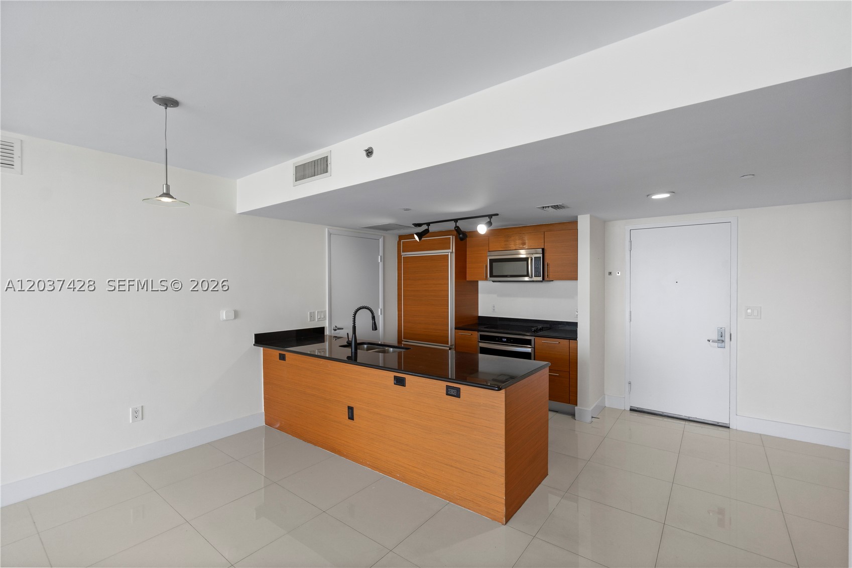 50 Biscayne - Residential Lease
