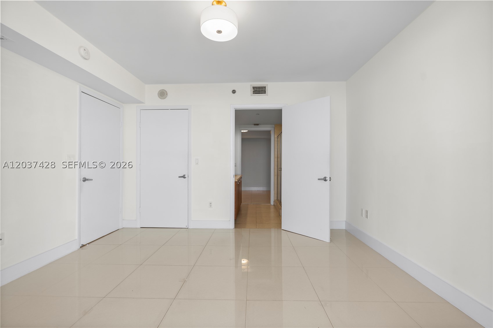 50 Biscayne - Residential Lease