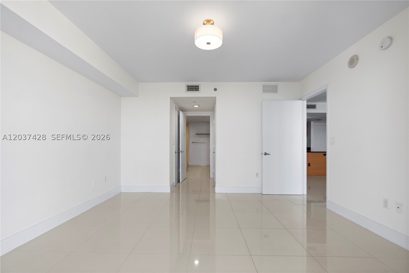 50 Biscayne - Residential Lease