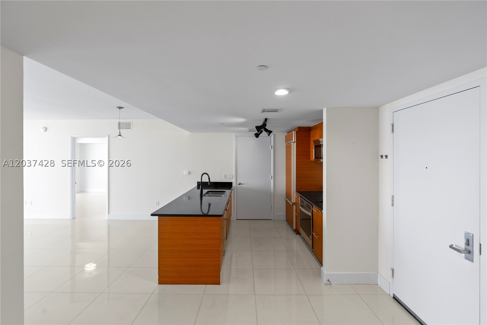 50 Biscayne - Residential Lease